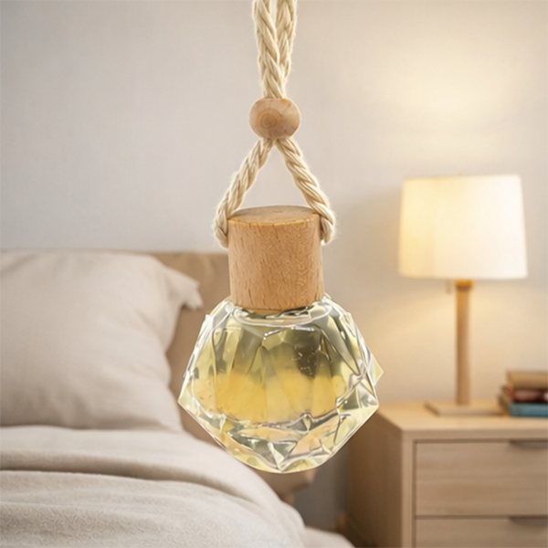 فواحة زجاجية فاخرة تدوم 60 يومًا – معطر هواء معلق للمنزل والمكتب والسيارة | متوفرة لدى الخميري الإمارات العربية المتحدة